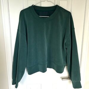 Lululemon Softstreme Perfectly Oversized Cropped Crew, Size 6, Green